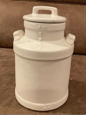 Vintage McCoy Milk Can Pottery
